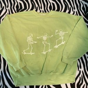 URBAN OUTFITTERS SKELETON CREW NECK